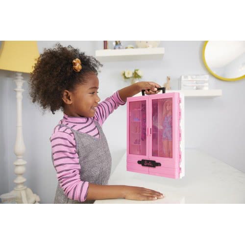 Mattel Barbie Fashionistas Ultimate Closet Doll And Accessory GBK12 887961716450