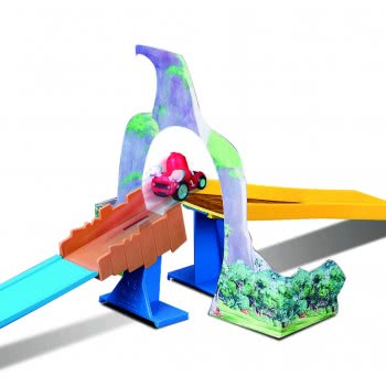 Maisto Angry Birds Crash Course Stunt Course With Pullback Crasher 23032 090159230328