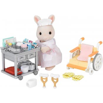 Epoch Sylvanian Families: Country Nurse Set 5094 5054131050941
