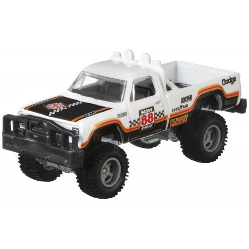 Mattel Hot Weels Street Tuners - Dogde Macho Power Wagon 80 Collectible Die-Cast FPY86 / FYN73 887961707496