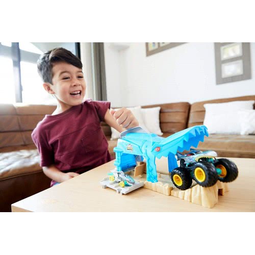 Mattel Hot Wheels Monster Trucks Pit And Launch Shark Wreak Play Set GKY01 / GKY03 887961833638