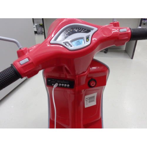 OEM Vespa Primavera 12V Red 14-00442 1911088700012
