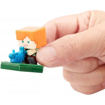 Mattel Minecraft: Earth Boost Minis - Attacking Alex Figure Pack GKT32 / GKT37 887961831627