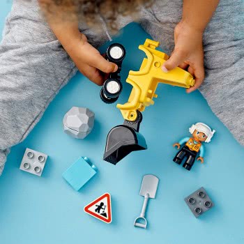 LEGO Duplo Bulldozer Construction Vehicle Toy 10930 5702016618198
