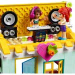 LEGO Friends Beach House Mini Dolls House Play Set With Andrea And Mia, Summer Holiday Series 41428 5702016619133