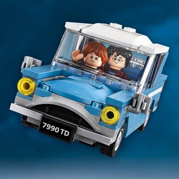 LEGO Harry Potter 4 Privet Drive House Set With Ford Anglia, Dobby Figure And Dursley Family 75968 5702016616682