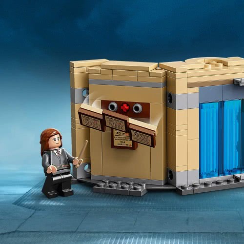 LEGO Harry Potter Hogwarts Room Of Requirement Building Set 75966 5702016616668