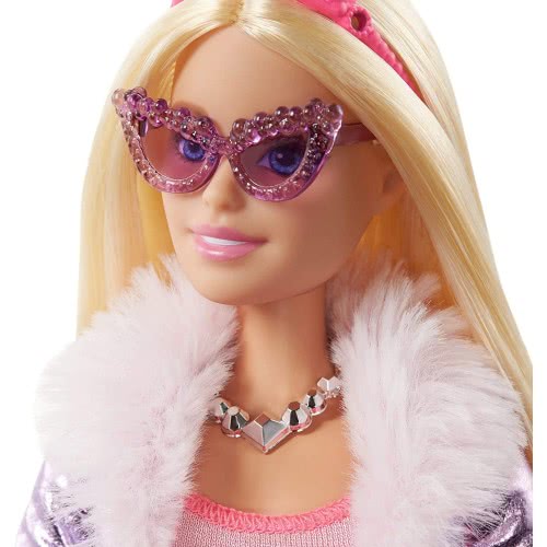 Mattel Barbie Adventure Deluxe Princess Doll GML76 887961857597