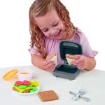Hasbro Play-Doh Cheesy Sandwich Playset E7623 5010993696413