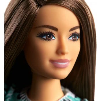 Mattel Barbie Fashionistas Doll Num 149 With Long Brunette Hair Wearing Graphic Black Aqua Polka-Dot Dress FBR37 / GHW63 8879618