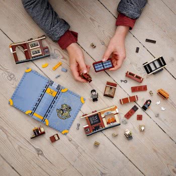 LEGO Harry Potter Hogwarts Moment: Charms Class Στιγμές Χόγκγουαρτς: Μάθημα Για Ξόρκια 76385 5702016913491