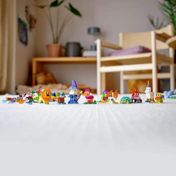 LEGO Classic Creative Transparent Bricks Building Set With Animals 11013 5702016888720