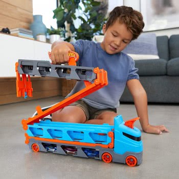 Mattel Hot Wheels Speedway Hauler GVG37 887961925203