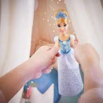 Hasbro Disney Princess Royal Shimmer Cinderella Doll, Κούκλα Μόδας Με Φούστα Και Αξεσουάρ F0881 / F0897 5010993779048