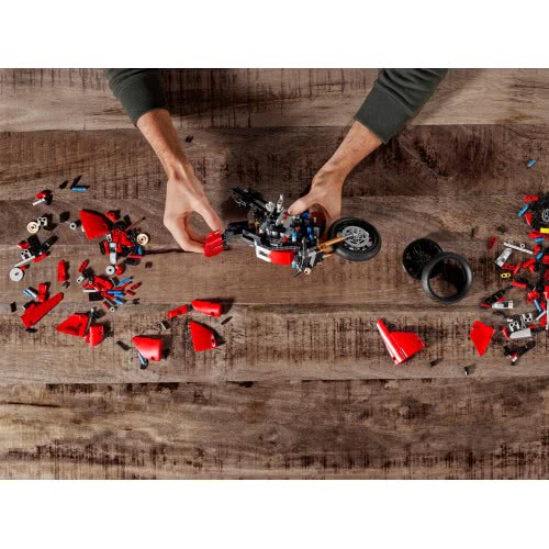 LEGO Ducati Panigale V4 R 42107 5702016616460