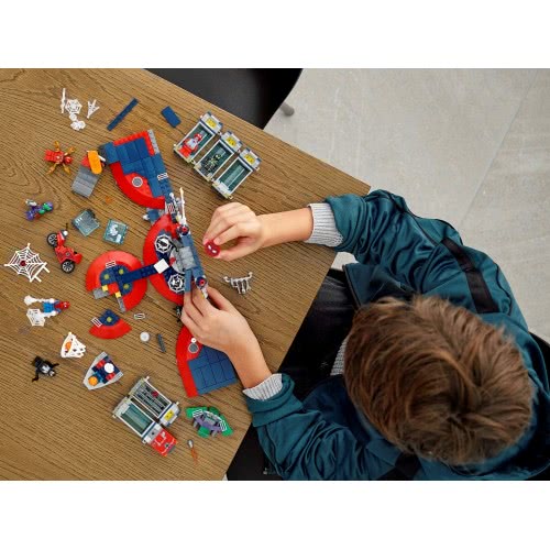 LEGO Spider-Man Attack On The Spider Lair 76175 5702016912876