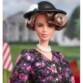 Mattel Eleanor Roosevelt Barbie Inspiring Women GTJ79 887961915921