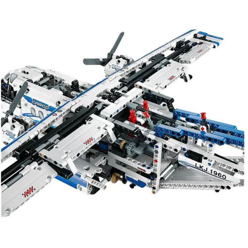 LEGO Technic Cargo Plane 42025 5702015122535