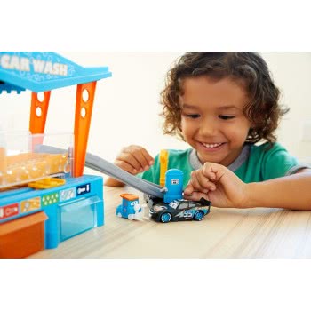 Mattel Λαμπάδα Disney Pixar Cars Color Changers Dinoco Car Wash Car Vehicle Playset, 23 Τεμάχια GTK91 