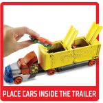 Mattel Λαμπάδα Hot Wheels Νέα Deluxe Νταλίκα Με Αυτοκινητάκι GCK39 