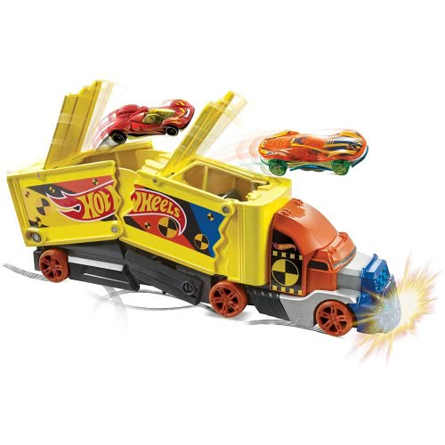 Mattel Λαμπάδα Hot Wheels Νέα Deluxe Νταλίκα Με Αυτοκινητάκι GCK39 