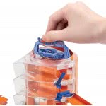 Mattel Λαμπάδα Hot Wheels City Περιστρεφόμενο Γκαράζ Σετ Παιχνιδιού FNB15 / GBF95 