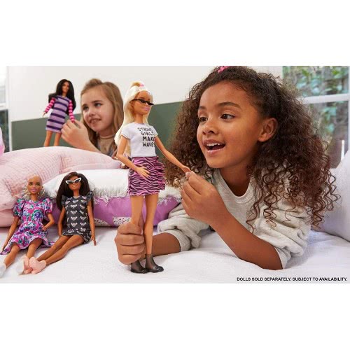 Mattel Easter Candle Barbie Fashionistas Doll Num 148 With Long White Blonde Hair Wearing Graphic T-Shirt FBR37 / GHW62 