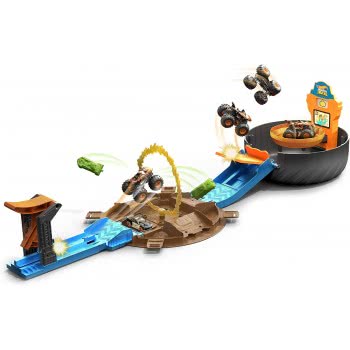 Mattel Hot Wheels Monster Trucks Stunt Tire Play Set GVK48 887961928433