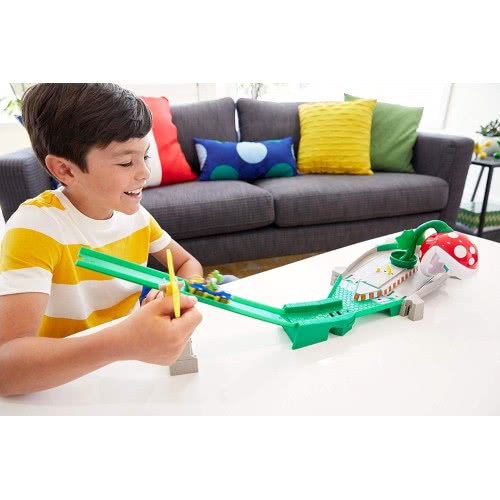 Mattel Hot Wheels Mario Kart Piranha Plant Slide Playset With 1:64 Die-Cast Yoshi And B-Dasher Vehicle GCP26 / GFY47 88796177323