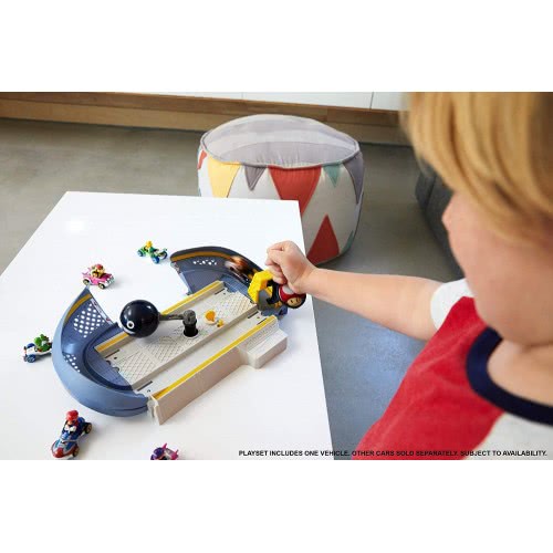 Mattel Hot Wheels Mario Kart Track Set Assortment 4 Different Tracks With Mario Kart 1:64 Scale Vehicles And Nemesis GCP26 / GKY