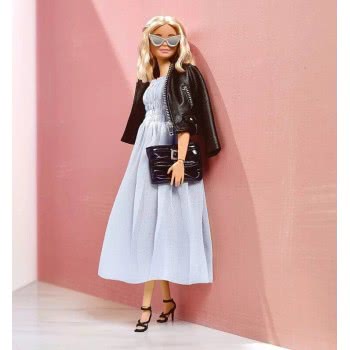 Mattel Barbie Signature Style Doll GTJ82 887961915891