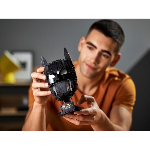 LEGO Batman Cowl 76182 5702016912999