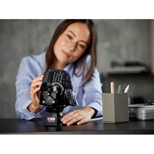 LEGO Star Wars Darth Vader Helmet 75304 5702016914498