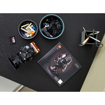 LEGO Star Wars Darth Vader Helmet 75304 5702016914498