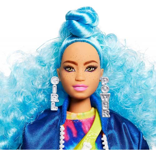 Mattel Extra Doll 4 With Skateboard And 2 Kittens Blue Curly Hair GRN30 887961908503