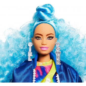 Mattel Extra Doll 4 With Skateboard And 2 Kittens Blue Curly Hair GRN30 887961908503