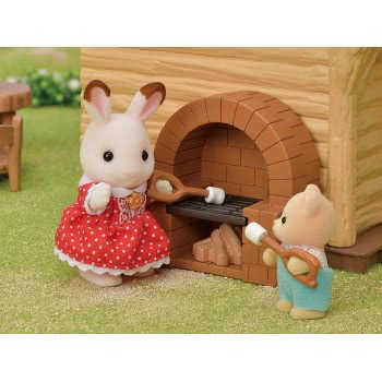 Epoch Sylvanian Families: Lakeside Lodge Log Cabin 5451 5054131054512