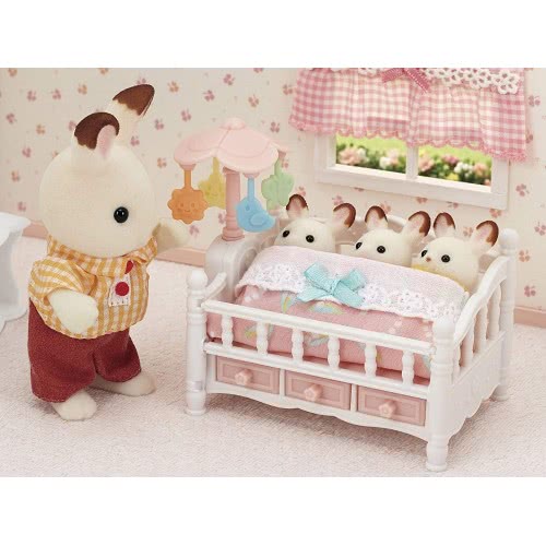 Epoch Sylvanian Families: Crib With Mobile 5534 5054131055342