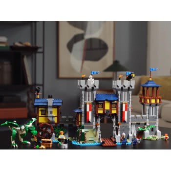 LEGO Creator 3-In-1 Medieval Castle 31120 5702016914528