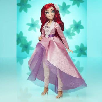 Hasbro Princess Style Series, Ariel Fashion Doll In A Modern Style With Earrings And Shoes E9157 5010993745746