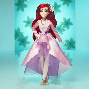 Hasbro Princess Style Series, Ariel Fashion Doll In A Modern Style With Earrings And Shoes E9157 5010993745746