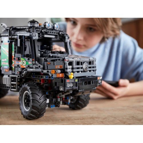 LEGO Technic 4X4 Mercedes-Benz Zetros Trial Truck 42129 5702016912845
