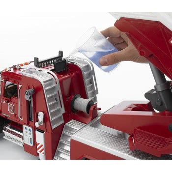 bruder Mack Granite Fire Engine With Slewing Ladder And Water Pump 02821 4001702028213