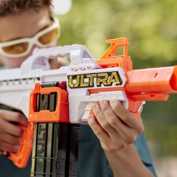 Hasbro Nerf Ultra Fully Motorized Blaster, Fire 2 Ways, Includes Clips And Darts, Compatible Only With Darts F0958 5010993855285