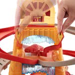 Mattel Disney And Pixars Cars Radiator Springs Mountain Τα Μπουζί Της Ωραίας Ελένης GTK90 887961916683