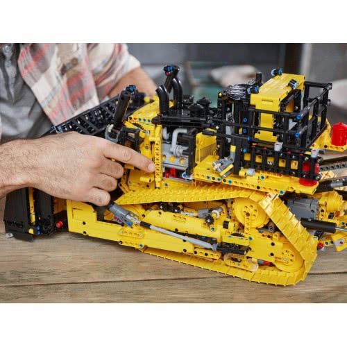 LEGO Technic Μπουλντόζα Cat D11 Ελεγχόμενη Μέσω Εφαρμογής 42131 5702016912937