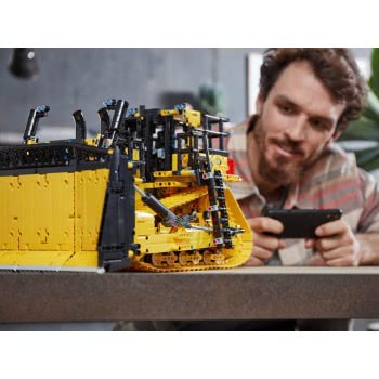 LEGO Technic Μπουλντόζα Cat D11 Ελεγχόμενη Μέσω Εφαρμογής 42131 5702016912937