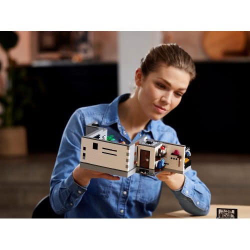 LEGO Creator Expert Queer Eye – Το Λοφτ Των Fab Five 10291 5702016914290