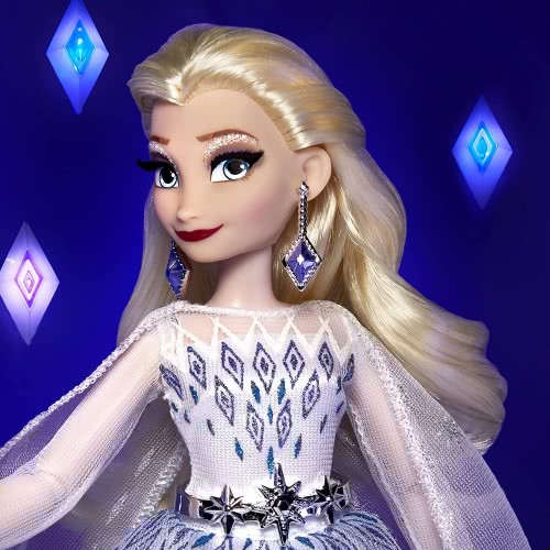 Hasbro Disney Princess Style Series Holiday Elsa Doll, Fashion