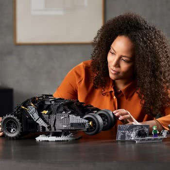 LEGO Dc Batmobile Tumbler Iconic Car Model The Dark Knight Trilogy 76240 5702017100104